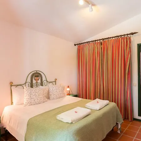 Lantställe Casa Dos Mangues *